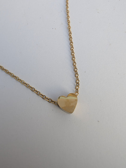 Classic Golden Heart Pendant Necklace in gold tone