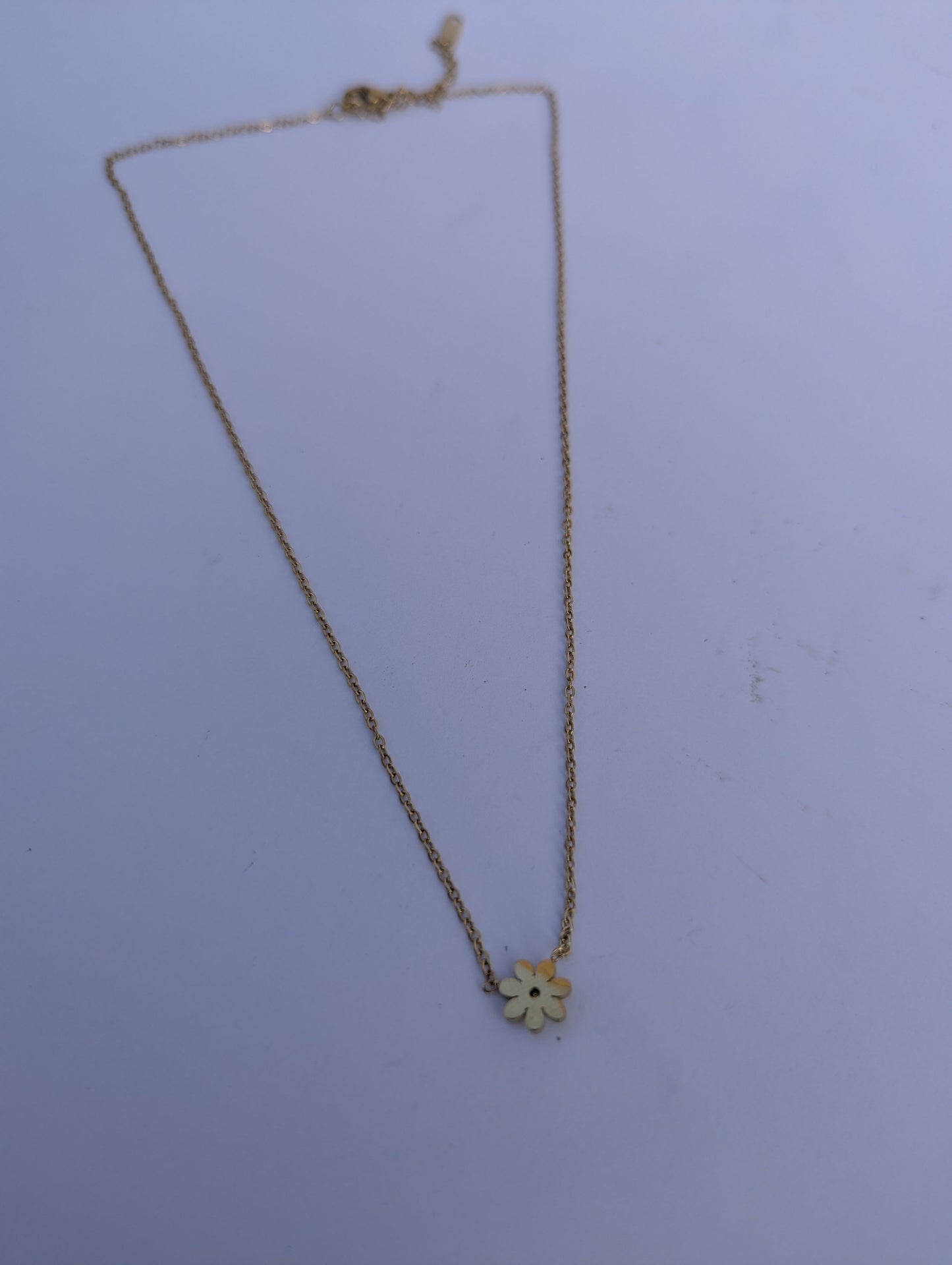 Golden Crystal Flower Pendant Necklace in gold tone
