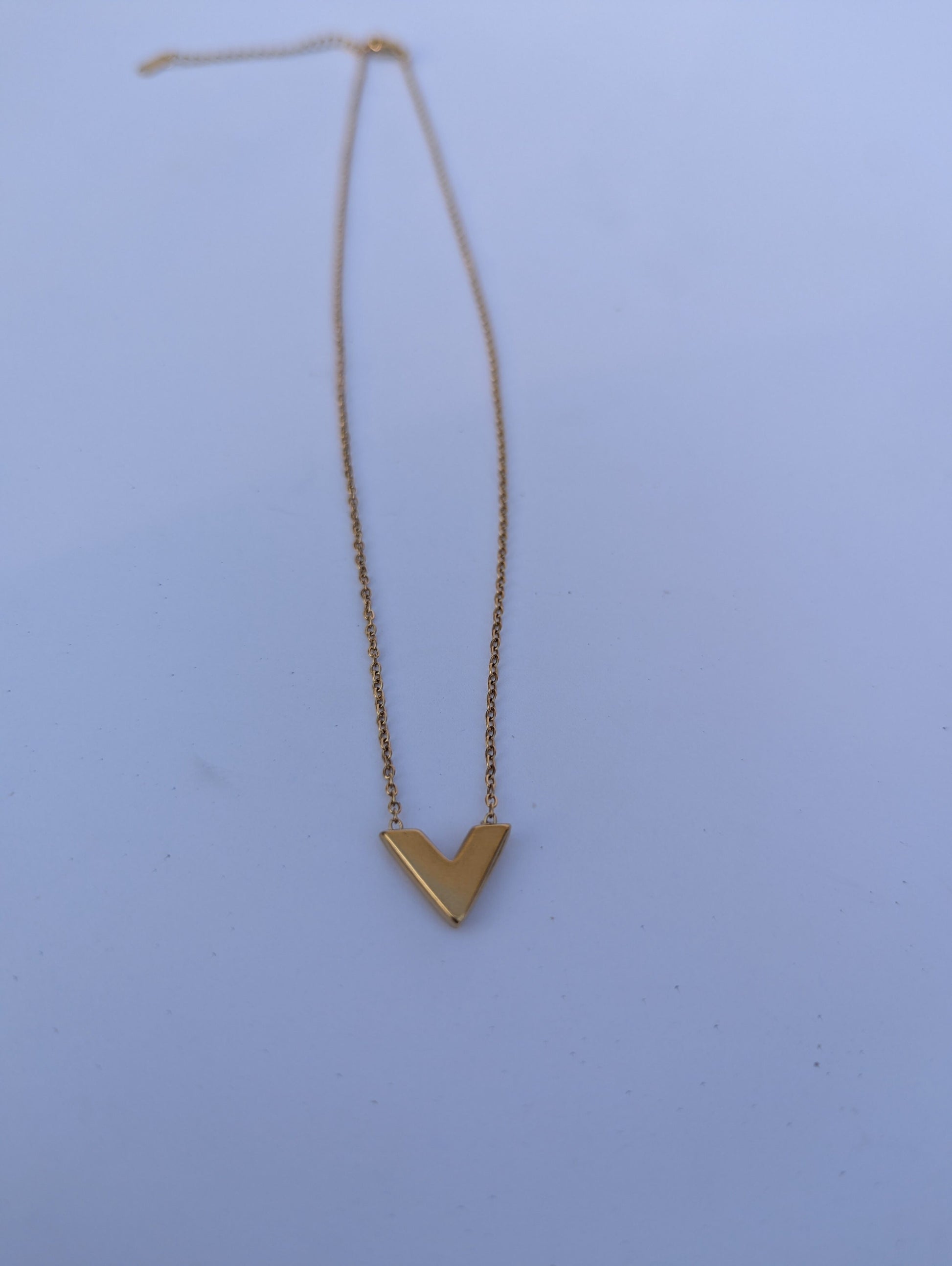 Minimal Golden V Pendant Necklace in gold tone